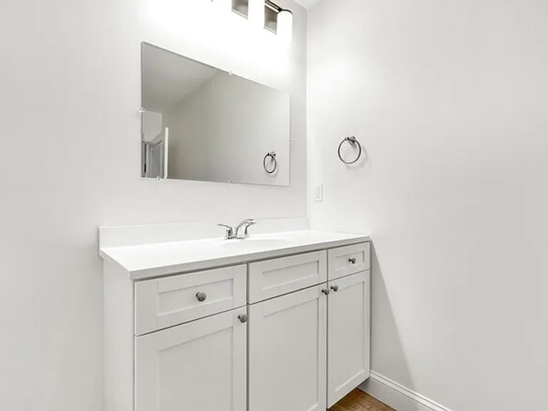 Winchester Woods Apartments — Photo 41