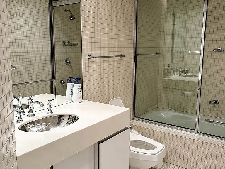 186 Dune Rd — Photo 14