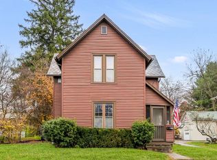 217 Coshocton Ave, Mount Vernon, OH 43050