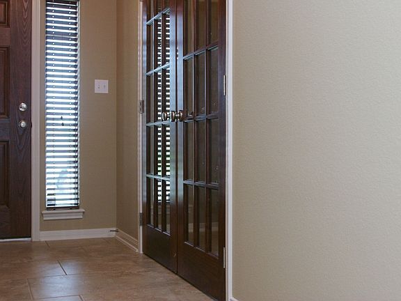 3rd image of 110 Flint Rock Court