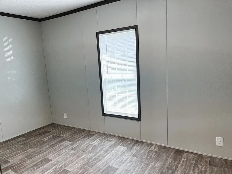 515 Tom Mann Rd — Photo 23