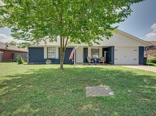 124 Rusty Ln, Waxahachie, TX 75165