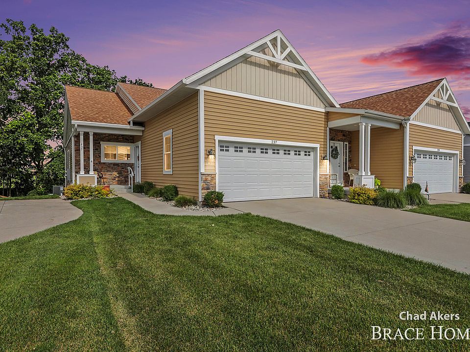 1st image of 237 Hazelnut Dr