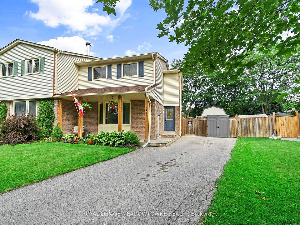 1st image of 709 Middleton Cres