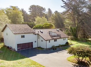 713 Stagecoach Rd, Trinidad, CA 95570