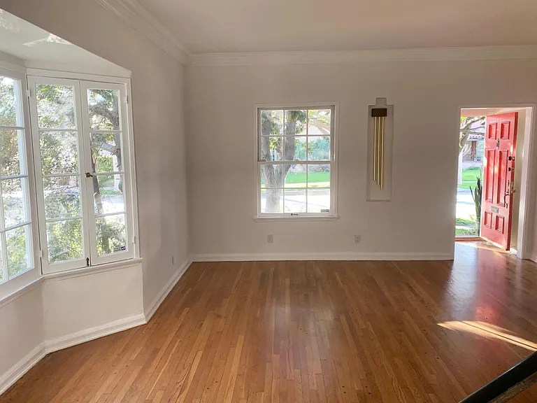 422 N Harper Ave — Photo 9