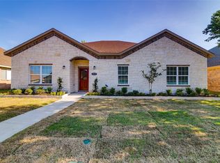 7417 Harbor Dr, Rowlett, TX 75088
