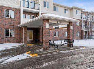 928 Arbour Lake Rd NW #2102, Calgary, AB T3G5T2