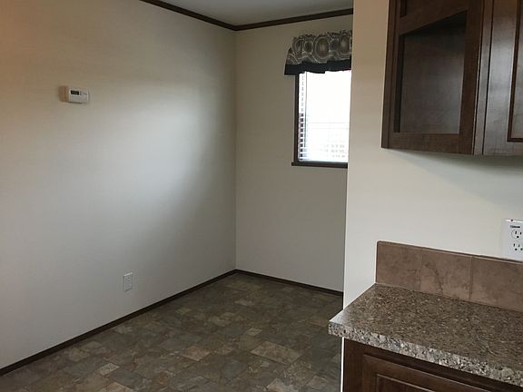 3rd image of 131 Springhill Dr