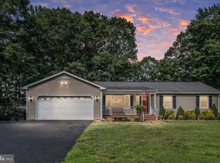 10804 Woodland Dr, Fredericksburg, VA 22407