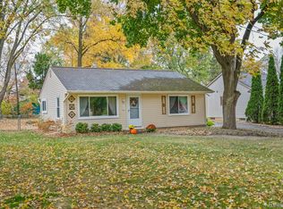 566 Bagley St, Lake Orion, MI