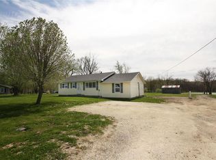 24126 Kelling Ln, Warrenton, MO 63383