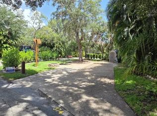 374 Bear Trl, River Ranch, FL 33867