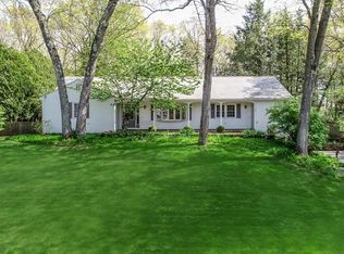 9 Fairhaven Rd, Nashua, NH 03060