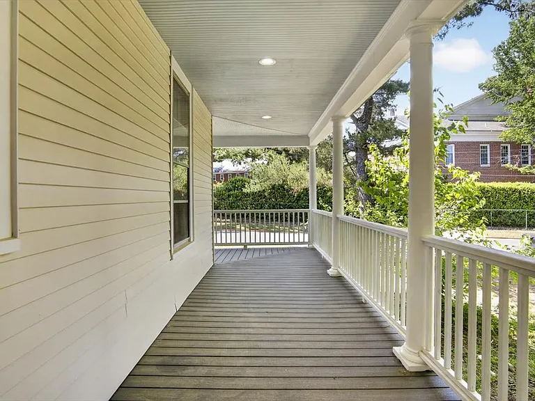 114 Forest Ave — Photo 47
