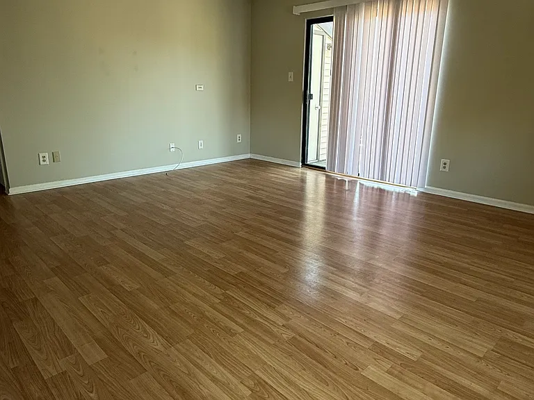 504 Britton Pl — Photo 2