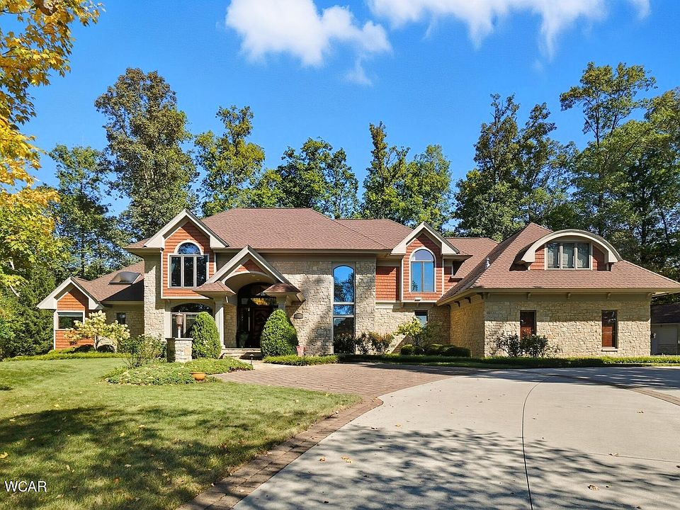 1st image of 3039 Lakeshore Dr