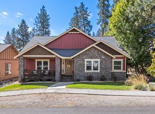 1141 E Cascade Ave, Sisters, OR 97759