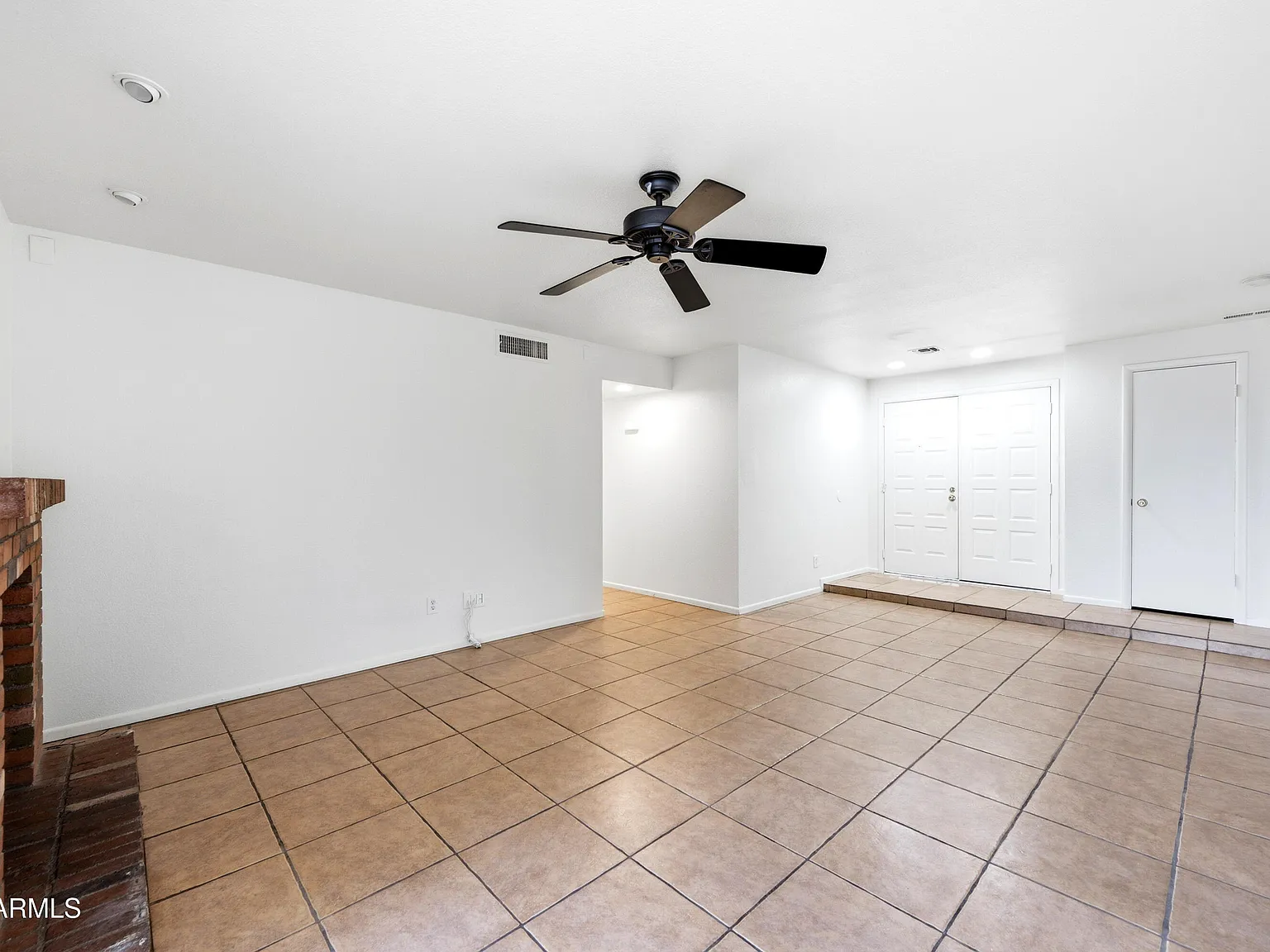 3 bed, 2.0 bath, 1288 sqft, $1,800 — Photo 4