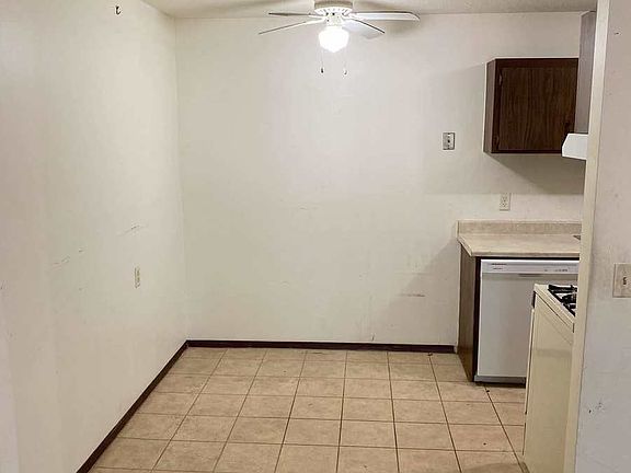3rd image of 7224 Camden Ave N APT 236