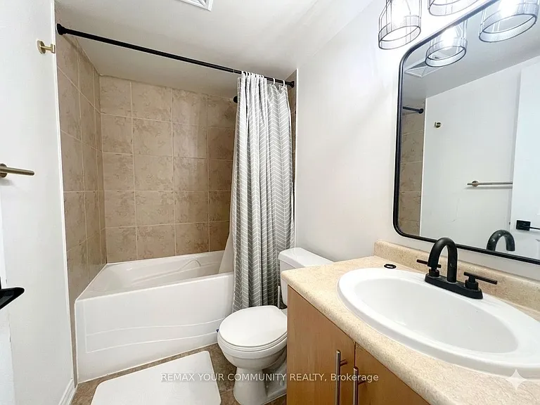 8 Rosebank Dr #11C — Photo 7