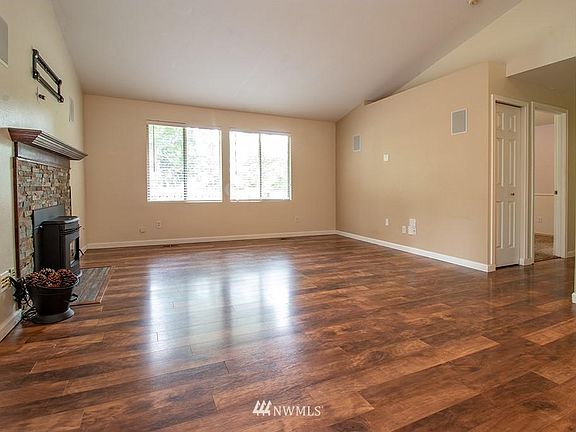 4th image of 19007 112th Street Ct E