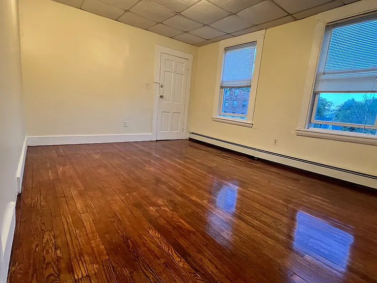 138 Hampshire St #3 — Photo 9