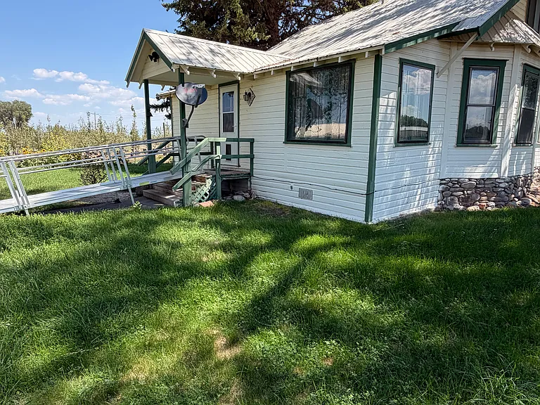 6401 5825th Rd — Photo 4