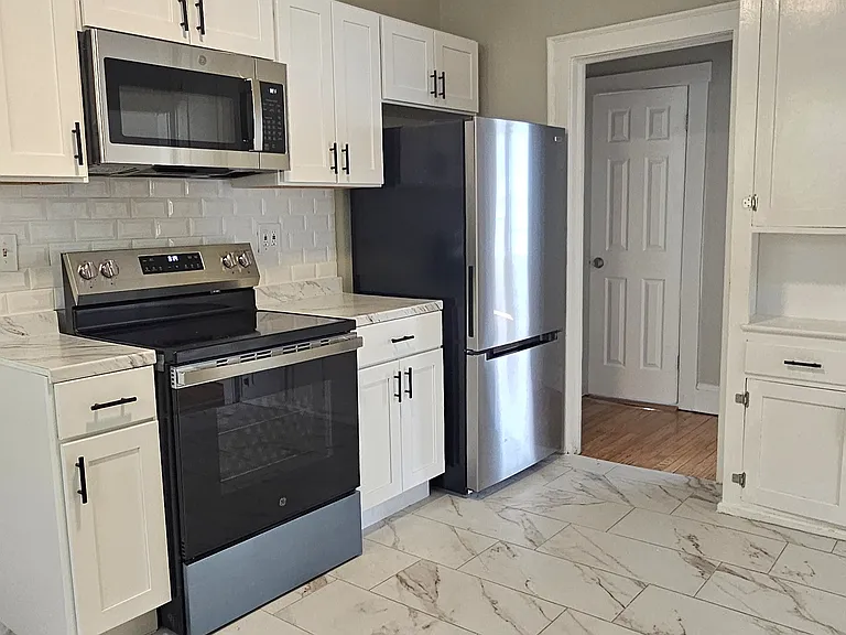 1563 Ella T Grasso Blvd #B — Photo 2