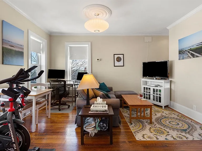 91 Perkins St #7 — Photo 1