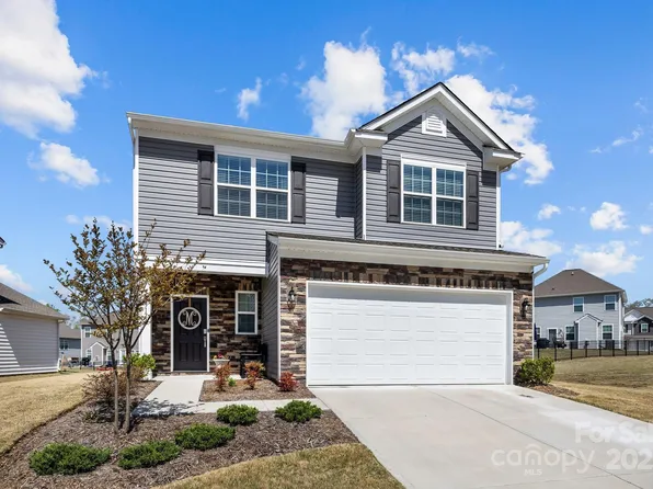 15122 Lake Ridge Rd, Charlotte, NC 28278