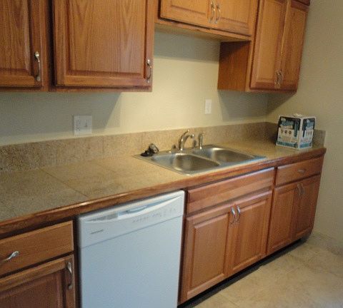 3rd image of 1528 Northwest Blvd APT D