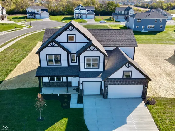 2247 Pine Valley Dr, Plainfield, IN 46168
