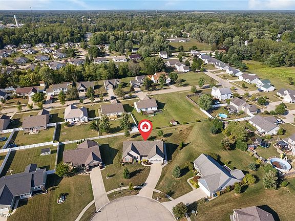 2nd image of 292 Waterfowl Ct