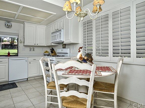 5th image of 1091 Saint Andrews Dr