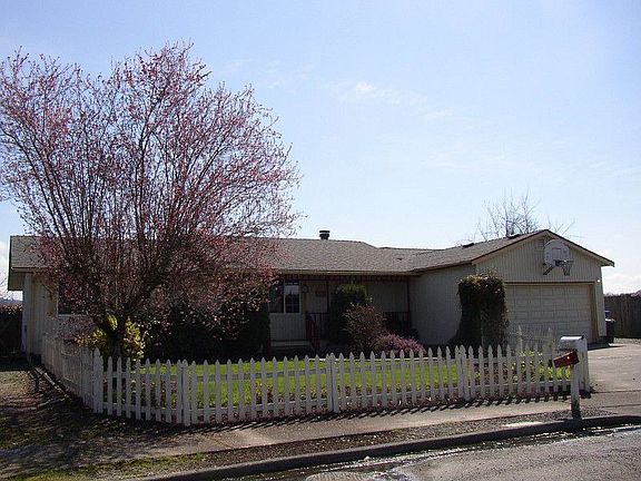 2nd image of 15622 63rd Street Ct E