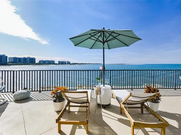 601 La Peninsula BLVD #601, NAPLES, FL 34113