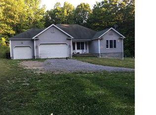 8226 Quayle Rd, Honeoye, NY 14471