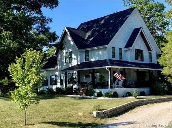 8694 S Kays Chapel Road, Fredericksburg, IN 47120