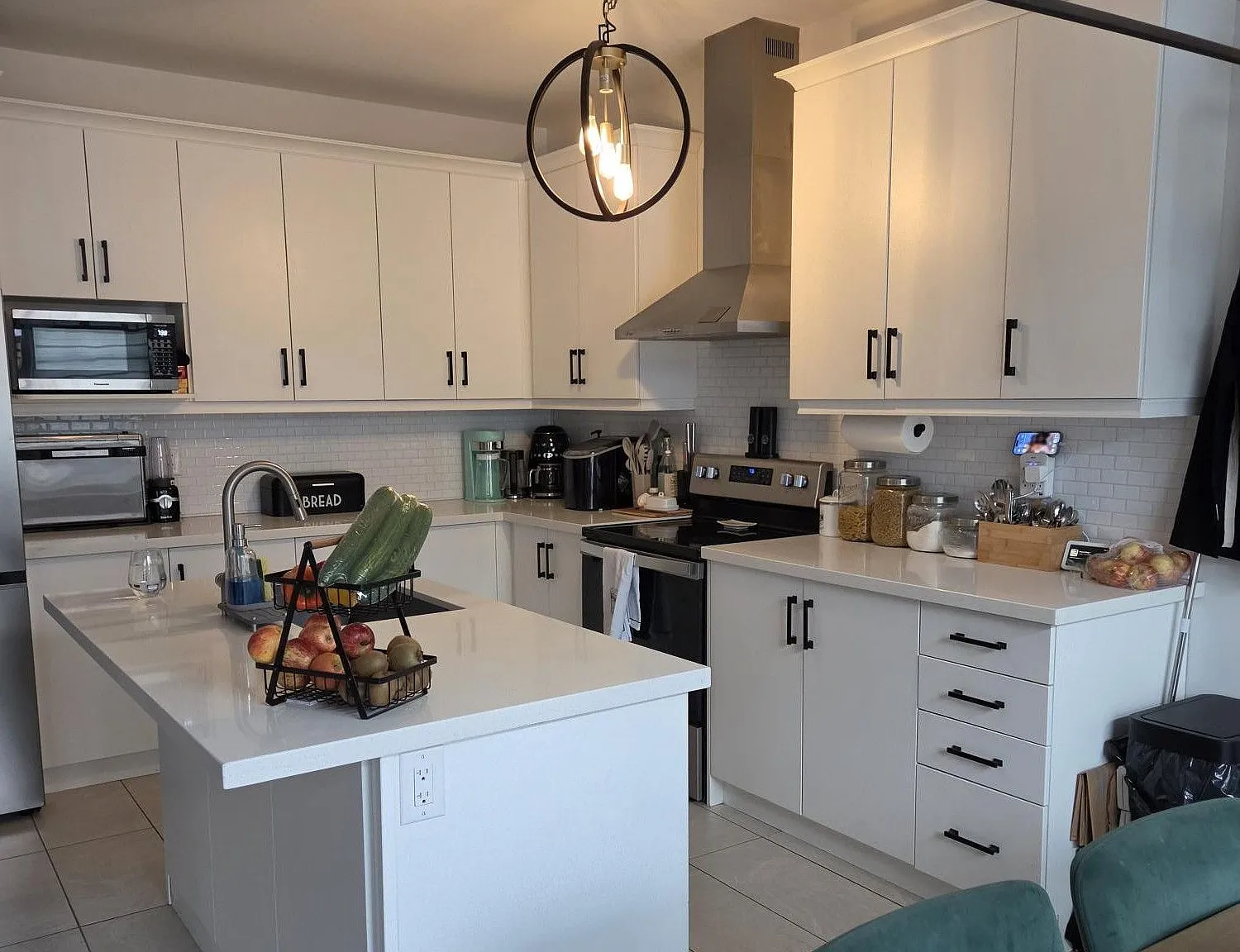 2 bed, $2,400 — Photo 2