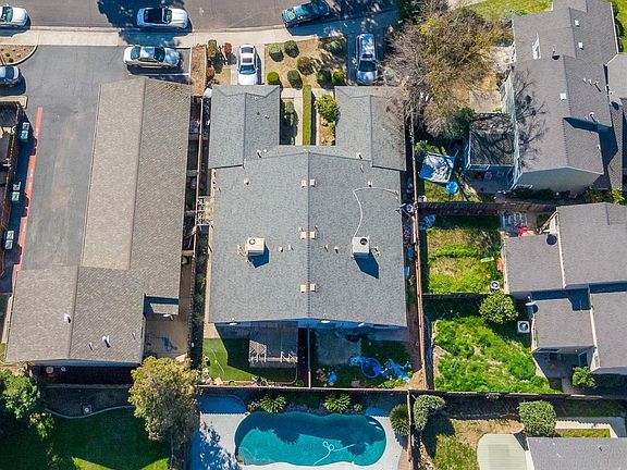3rd image of 1972 Ponderosa Dr