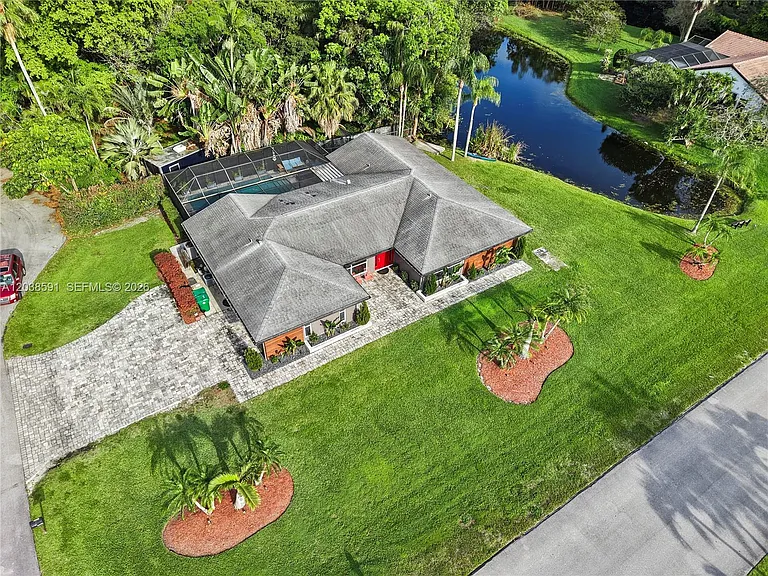 4470 SW 105th Ave — Photo 38