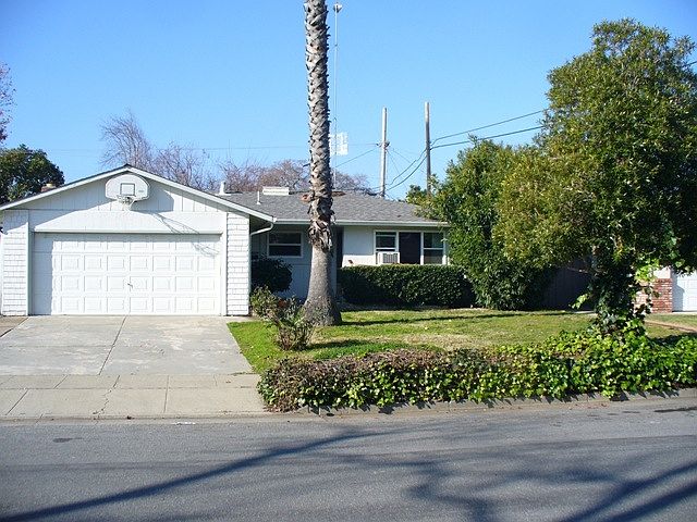1st image of 5015 Carm Ave