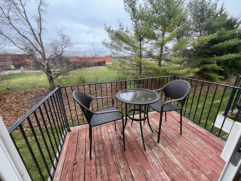 9460 Tanhurst Dr — Photo 11
