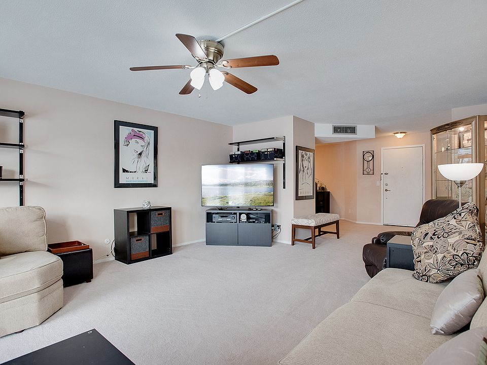 1st image of 122 Demont Ave E APT 175