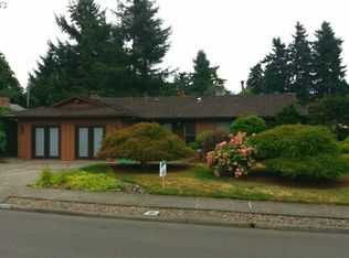 17600 NE Multnomah Dr, Portland, OR 97230
