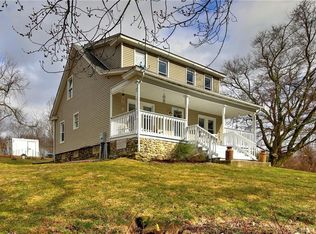 1 Autumn Ridge Rd #B, Oxford, CT 06478