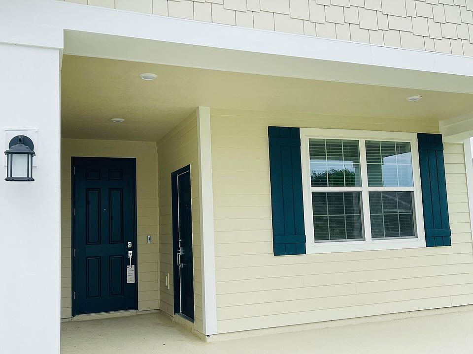 1st image of 604 Andrea Cir N