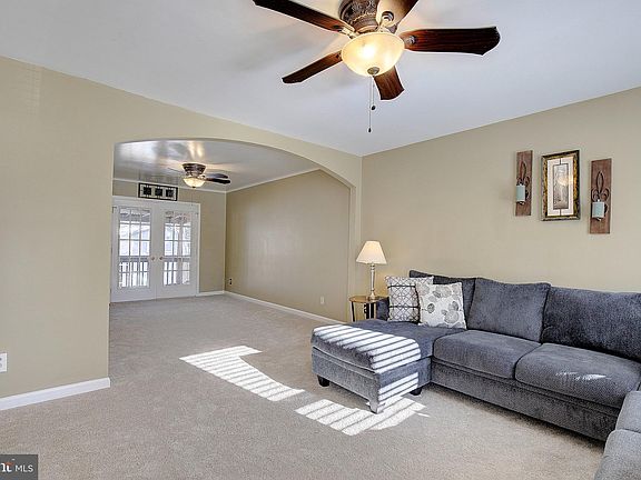4th image of 39442 Jarrell Dr