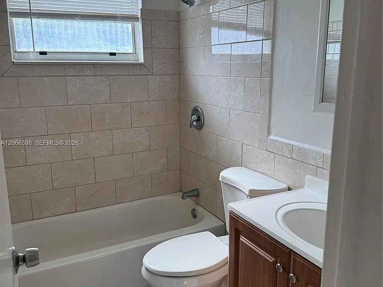 7241 Venetian St #11 — Photo 4